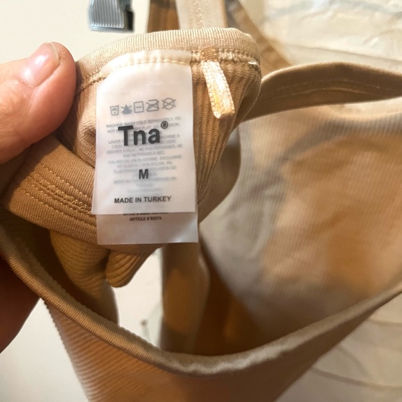 TNA Ribbed Cropped Cross Back Tank Top Size Medium - Picture 4 of 6